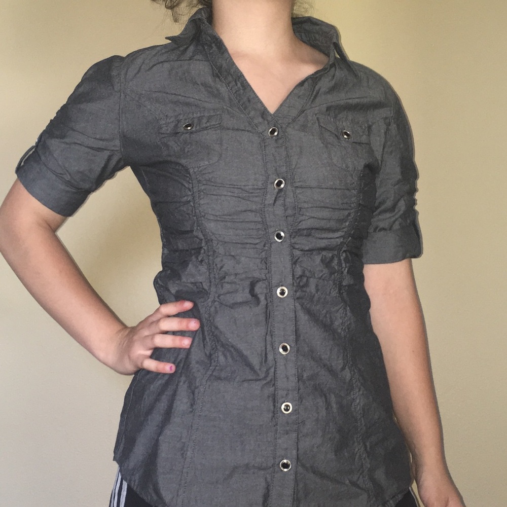 Really Cute Grey Button Down Top